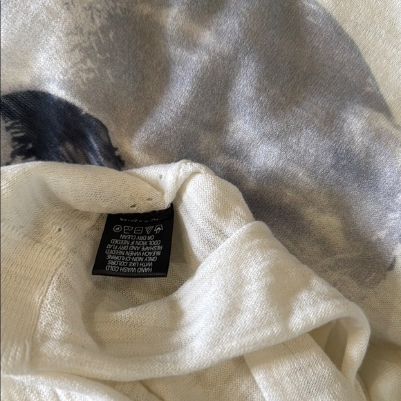 Skull cashmere White Tank Top with Skull Print - Picture 8 of 8